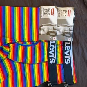 Levi’s men’s medium boxer briefs  (4) 2 packs of 2)               gg